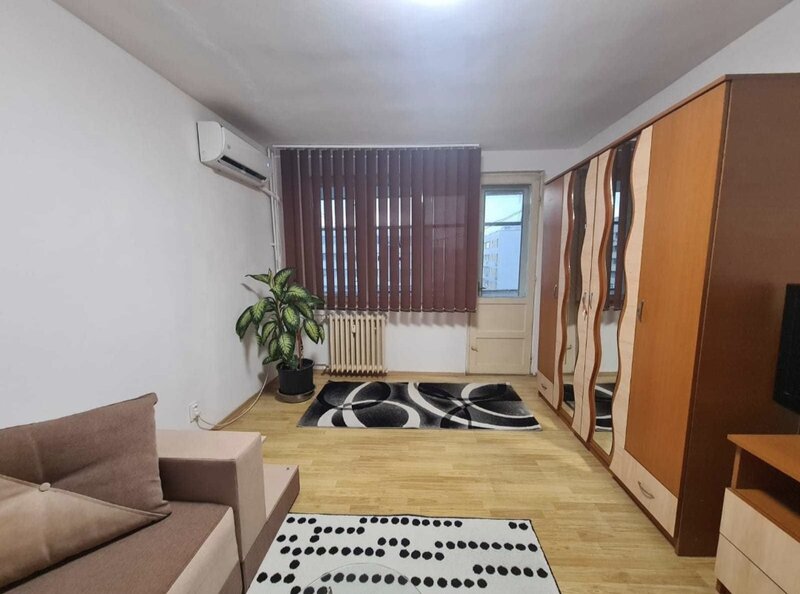 Obor, Colentina, Teiul Doamnei vav Sectia 7 Politie